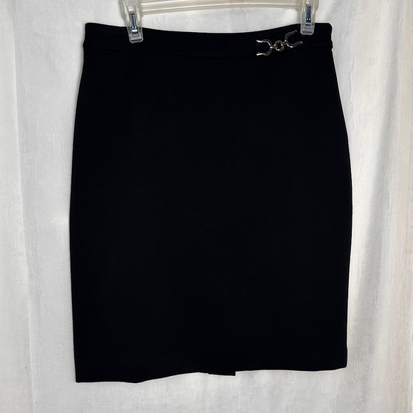Jones New York Black Stretchy Mini Skirt w/ Feminine Gold Waist Belt Detail - Picture 12 of 16